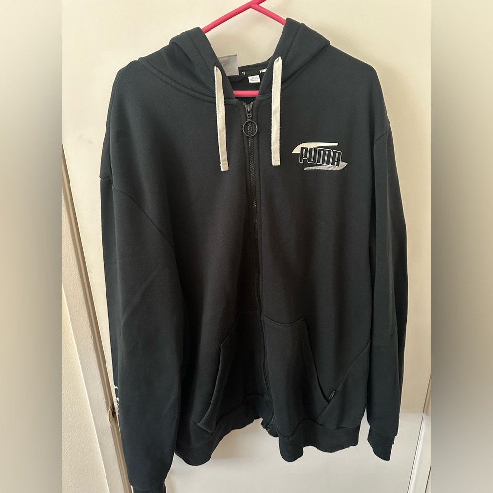 Men’s Puma zip up